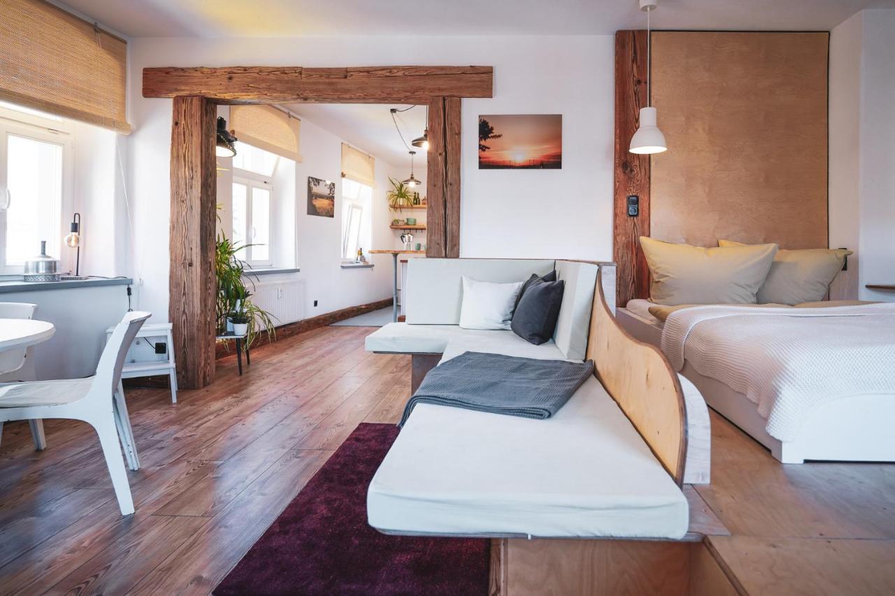 Studio Apartment Zur Alten Post, 48Qm Individualapartment Mit Blick Ueber Zittaus Altstadt, Ferienwohnung Im Altstadtkern Umrandet Vom Zittauer Gebirge Exterior foto